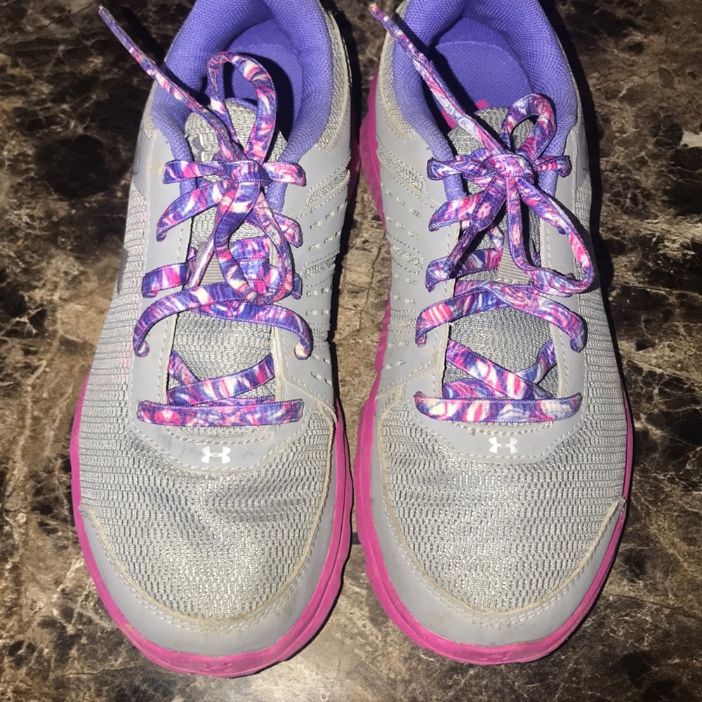 Girl shoes